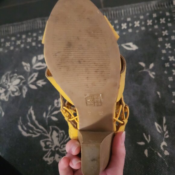 K Studio Slip On Cut Out Sandal Size 8 - Picture 5 of 5